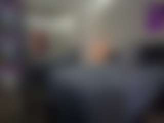 Live cam show with rileyloganbbw - Middle Aged on Milfs Live