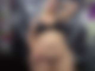 rileyloganbbw MILF webcam performer live streaming
