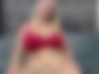 rileyloganbbw MILF webcam performer live streaming