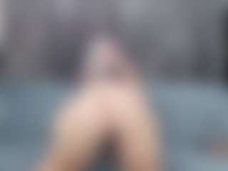 Live cam show with rileyloganbbw - Blue Eyes on slutload