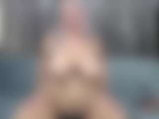 Live cam show with rileyloganbbw - Blue Eyes on Strip Flash - Live Sex Shows