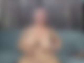 Live cam show with rileyloganbbw - HD MILF on Camsoda