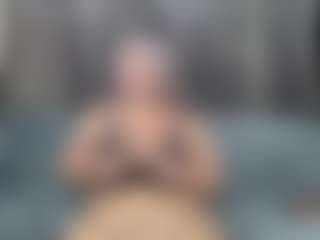 Live cam show with rileyloganbbw - Flashing on madthumbs