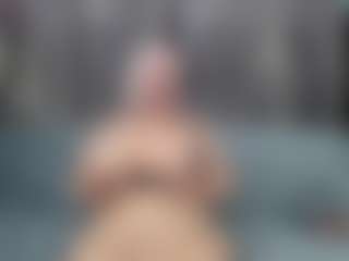 Live cam show with rileyloganbbw - Blue Eyes on Strip Flash - Live Sex Shows