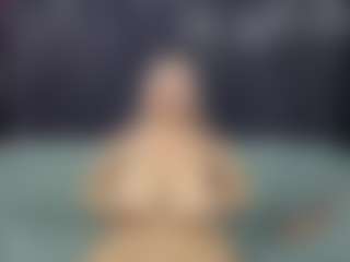 Live cam show with rileyloganbbw - Middle Aged on hrnylive.com