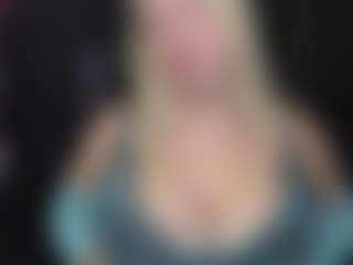 Live cam show with rileyloganbbw - Blonde Hair Middle Aged on TeamSkeetLive