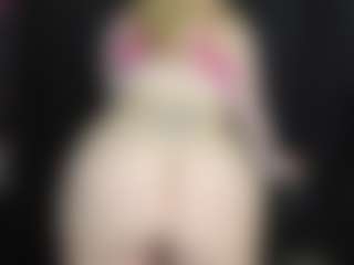Live cam show with rileyloganbbw - Blonde Hair Middle Aged on slutload