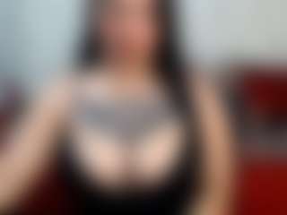 Live cam show with SlophyAndrea - Fuck on fapnchat