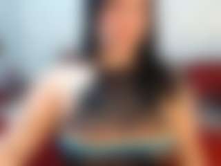 Live cam show with SlophyAndrea - Fuck on Free Soda