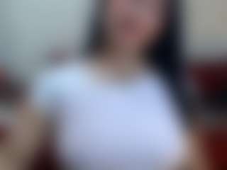 Live cam show with SlophyAndrea - Double Penetration on CamClone