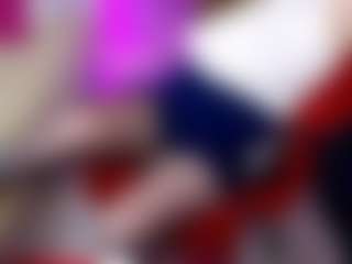 Live cam show with Karoline - Spanks on crypto-cams