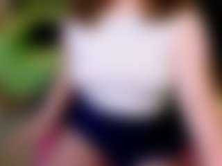 Live cam show with Karoline - Tittyfuck on AdultVida.com