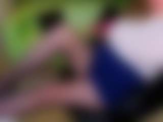 Live cam show with Karoline - Moaning on justonemore.cc