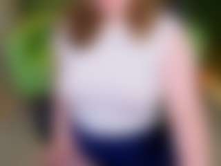 Live cam show with Karoline - Tittyfuck on boobsie.com