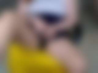 Karoline's Live Sex Cam Show