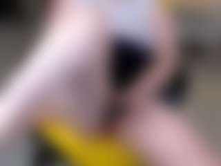 Karoline's Live Sex Cam Show
