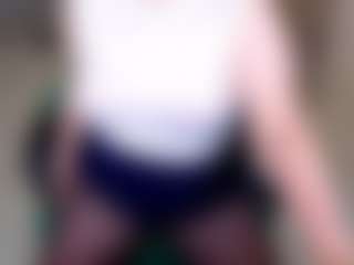 Live cam show with Karoline - Tittyfuck on xxxlivecams.org