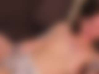 EmelineMooring's Live Sex Cam Show