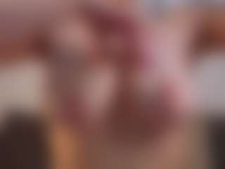 EmelineMooring's Live Sex Cam Show