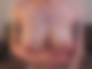 Live cam show with EmelineMooring - Role Play on Camsoda
