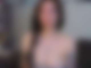 EmelineMooring's Live Sex Cam Show