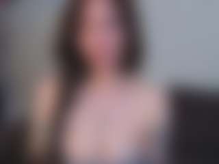 EmelineMooring's Live Sex Cam Show