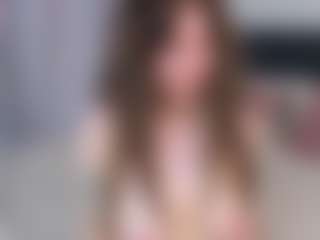 Live cam show with EmelineMooring - Smoking on Mixed Magazine Live
