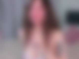 EmelineMooring's Live Sex Cam Show