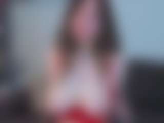 EmelineMooring's Live Sex Cam Show