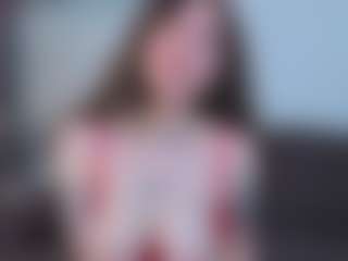 EmelineMooring's Live Sex Cam Show