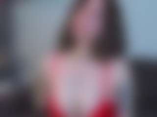 EmelineMooring's Live Sex Cam Show