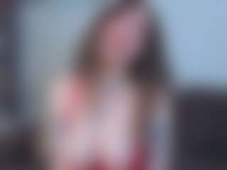 EmelineMooring's Live Sex Cam Show
