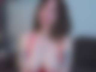 EmelineMooring's Live Sex Cam Show