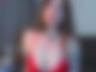EmelineMooring's Live Sex Cam Show