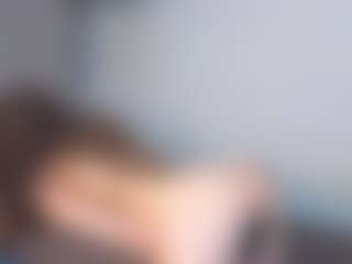 Live cam show with EmelineMooring - Blue Eyes on fuklive.com