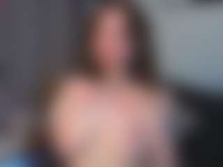 Live cam show with EmelineMooring - Role Play on sexytreat.net
