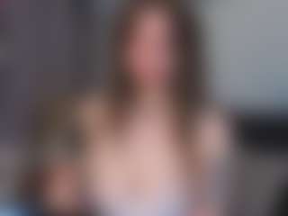 Live cam show with EmelineMooring - Role Play on Camsoda
