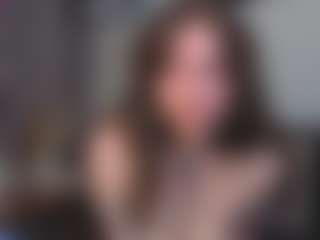 EmelineMooring's Live Sex Cam Show