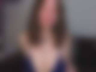 EmelineMooring's Live Sex Cam Show