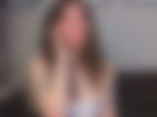 EmelineMooring's Live Sex Cam Show