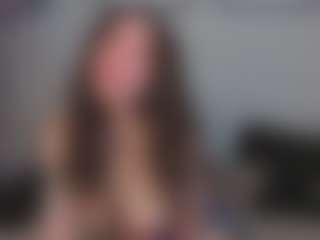 EmelineMooring's Live Sex Cam Show