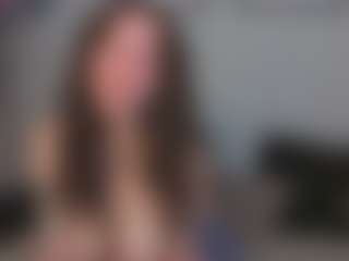 EmelineMooring's Live Sex Cam Show