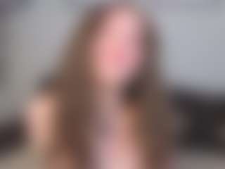EmelineMooring's Live Sex Cam Show