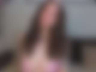 Live cam show with EmelineMooring - Role Play on hornycams.live
