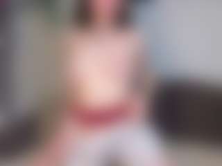 EmelineMooring's Live Sex Cam Show