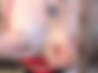 EmelineMooring's Live Sex Cam Show