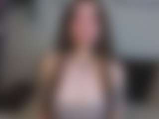 EmelineMooring's Live Sex Cam Show