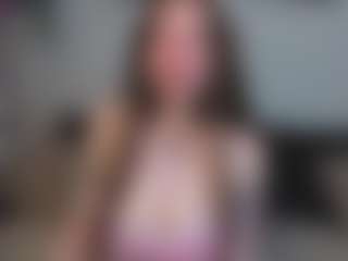EmelineMooring's Live Sex Cam Show