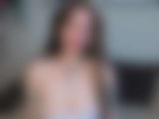 EmelineMooring's Live Sex Cam Show