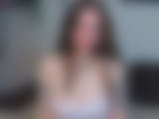 EmelineMooring's Live Sex Cam Show